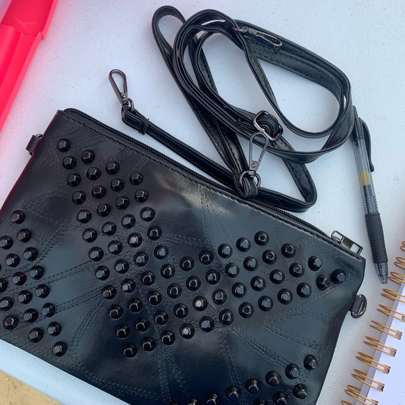 Viv & Lou womens clutch with crossbody option NEW - Picture 3 of 4